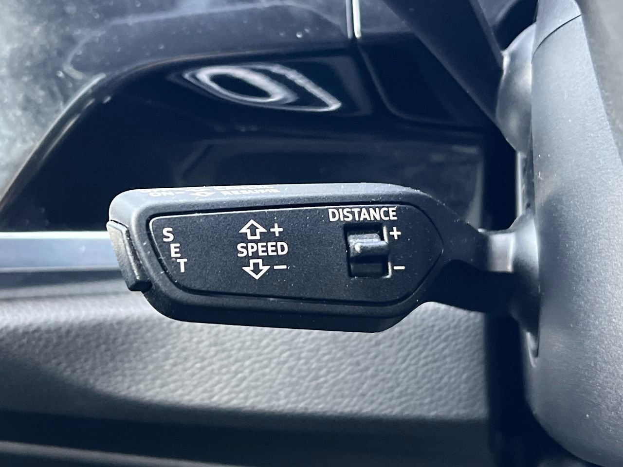 Used 2024 Audi Q3 2.0T Premium image 16