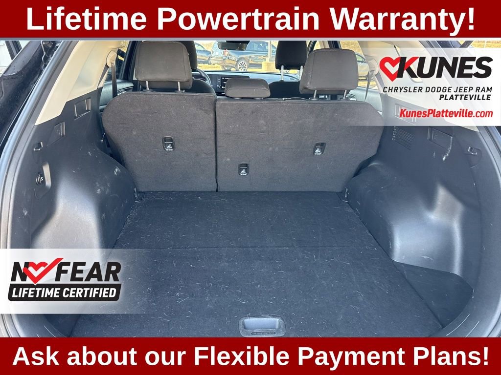 Used 2025 Kia Sportage LX image 24