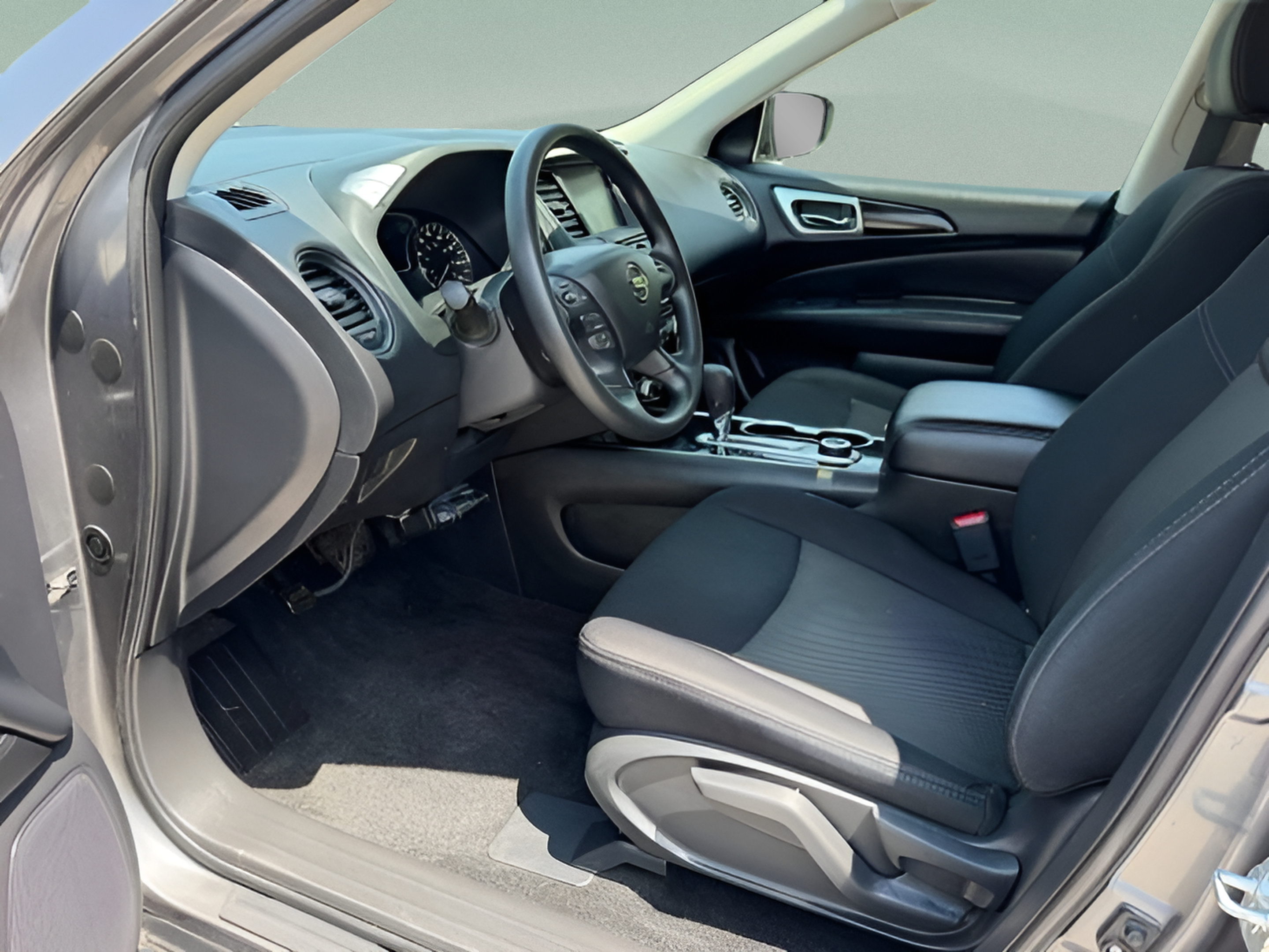 Used 2018 Nissan Pathfinder S AWD/4WD image 9