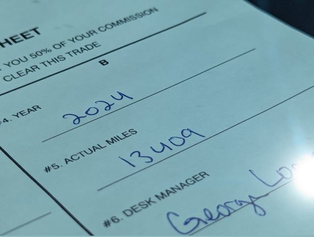 Used 2024 GMC Terrain Denali w/ Denali Premium Package image 9