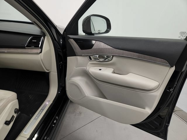 Used 2023 Volvo XC90 B6 Plus w/ Protection Package AWD/4WD image 46