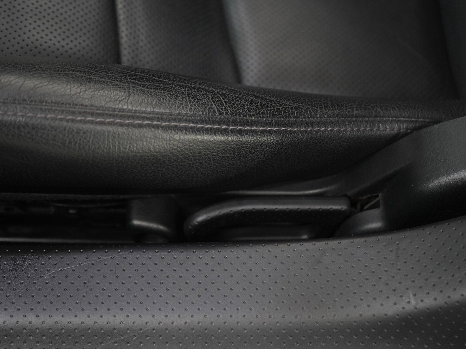Used 2006 Honda S2000 image 15