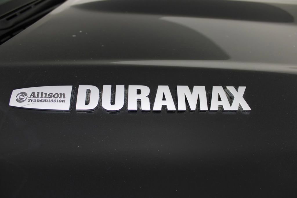 Used 2017 Chevrolet Silverado 2500 LTZ image 11