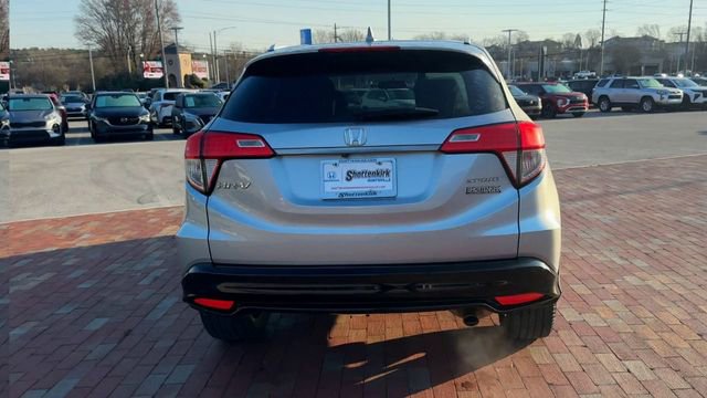 Used 2019 Honda HR-V Sport image 2
