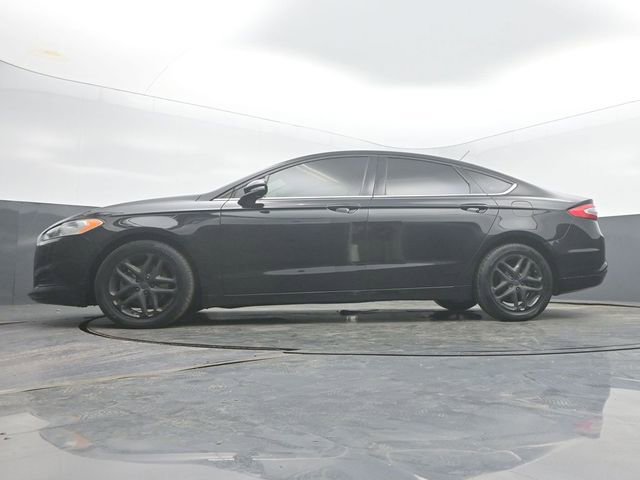 Used 2016 Ford Fusion SE w/ SE Cold Weather Package image 47