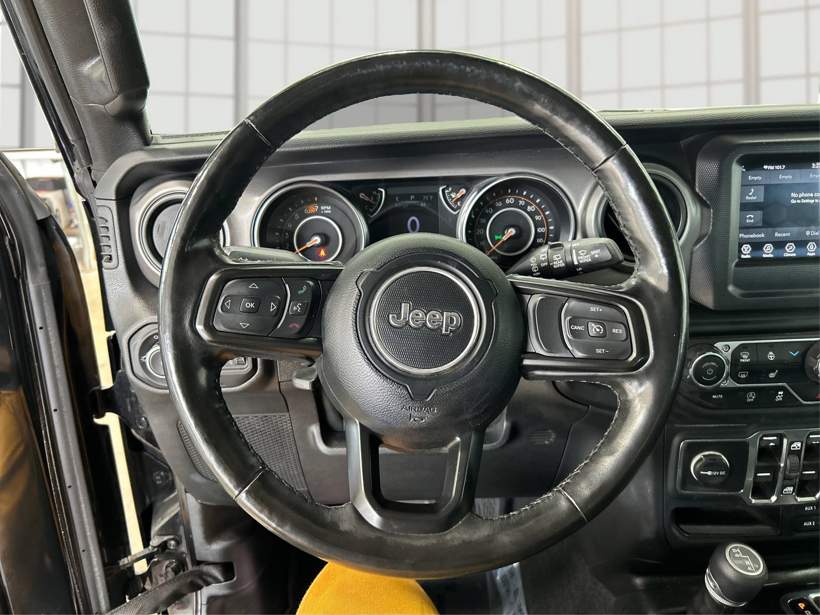 Used 2023 Jeep Wrangler Unlimited Sport AWD/4WD image 17