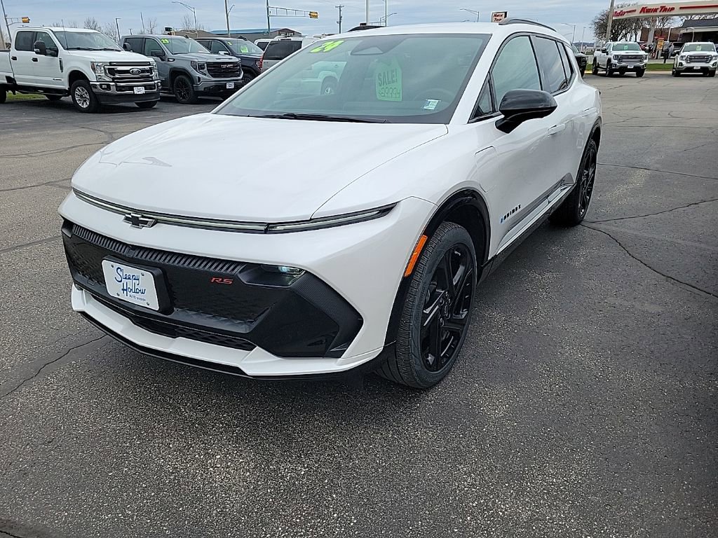 Used 2024 Chevrolet Equinox EV RS AWD/4WD image 1