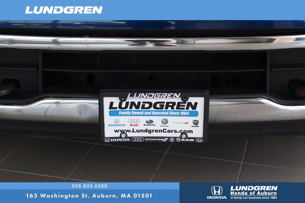 Used 2019 Nissan Titan SV AWD/4WD image 29