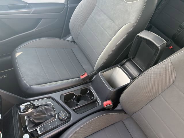 Used 2023 Volkswagen Taos SE w/ Panoramic Sunroof Package image 22