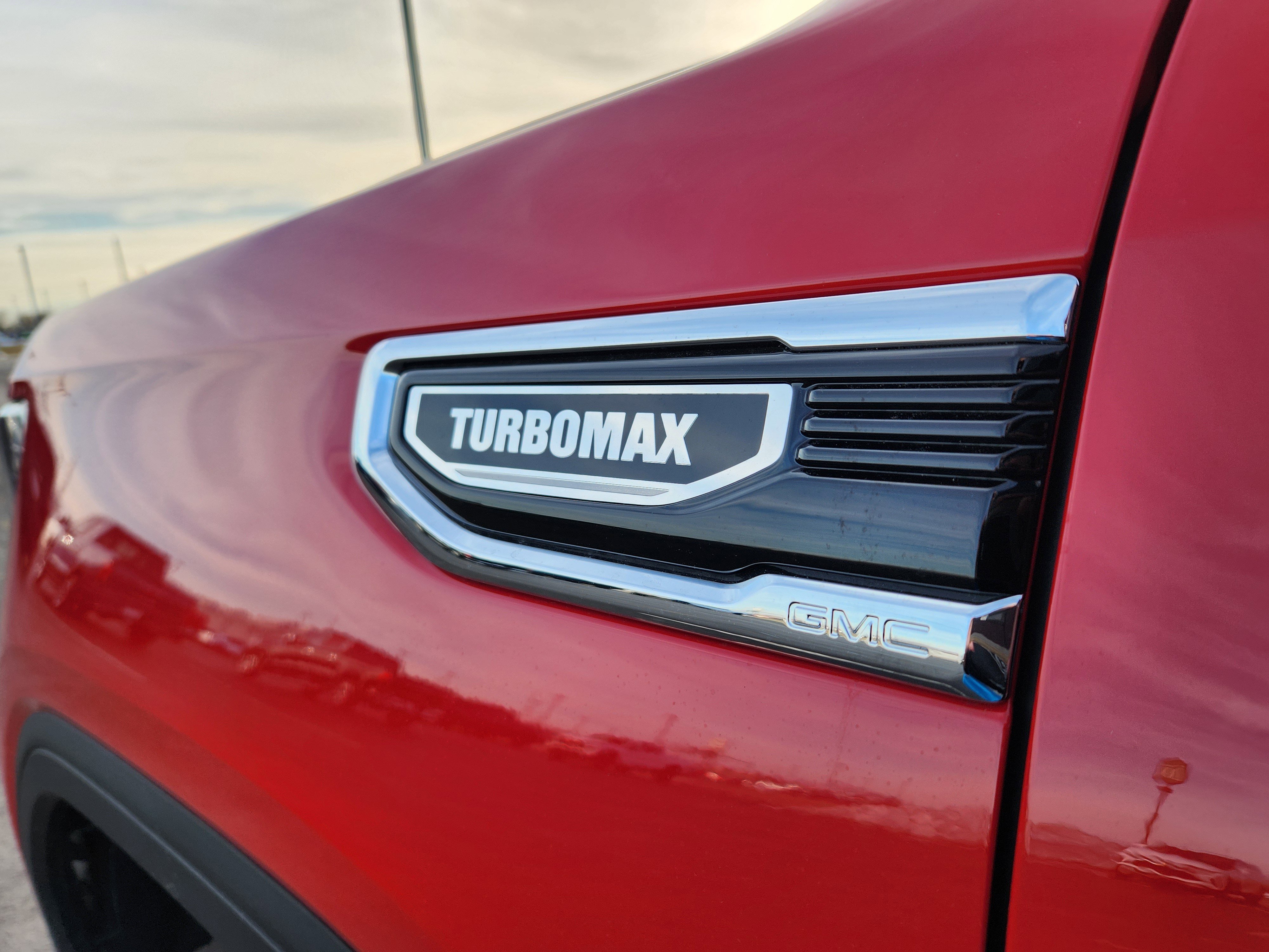 New 2026 GMC Sierra 1500 SLE w/ Preferred Package image 7