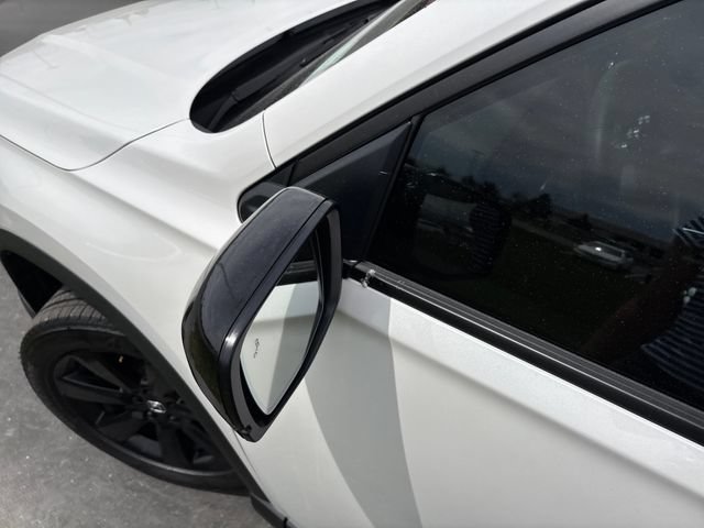 Used 2025 Honda Pilot Black Edition image 30