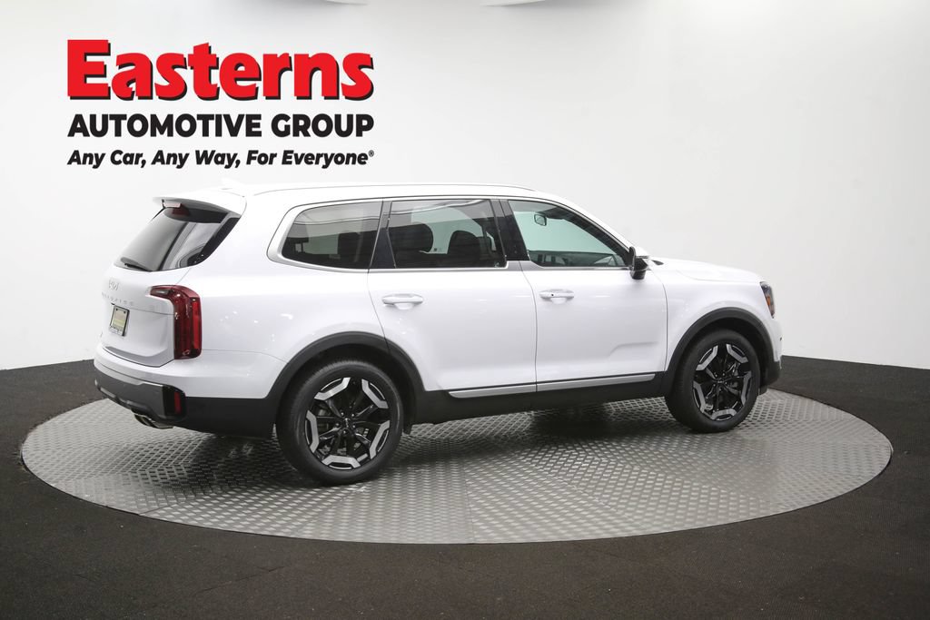 Used 2025 Kia Telluride S FWD image 46