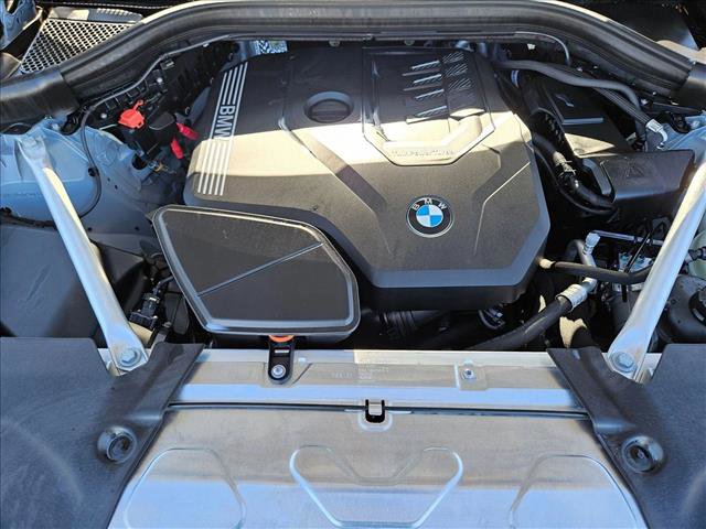 Used 2025 BMW X4 xDrive30i w/ Premium Package image 23