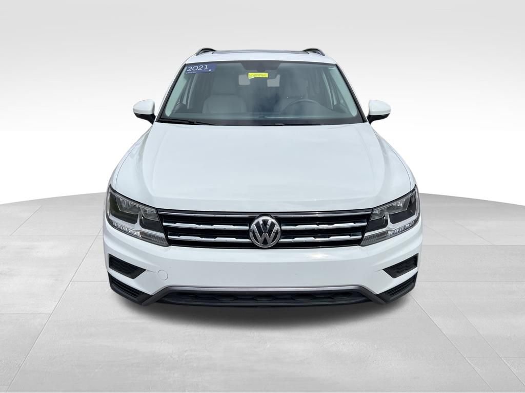 Certified 2021 Volkswagen Tiguan SE AWD/4WD image 3