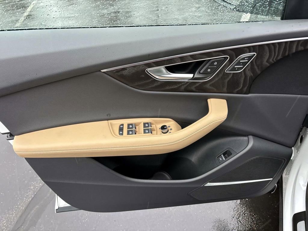 Certified 2025 Audi Q8 Premium Plus w/ Premium Plus Package image 11