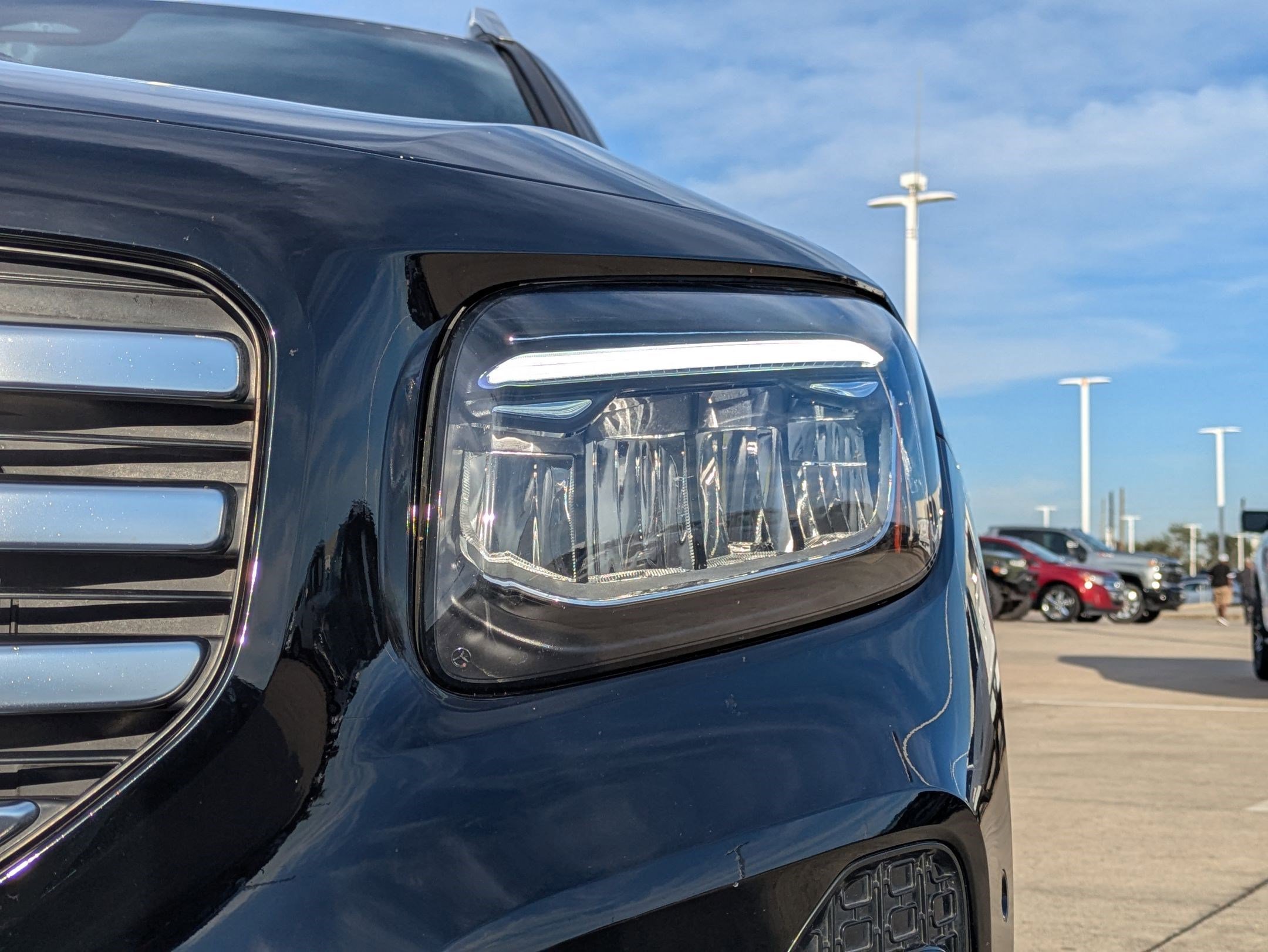 Used 2024 Mercedes-Benz GLB 250 image 11