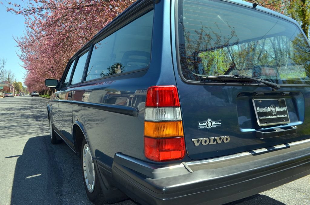 Used 1992 Volvo 240 Wagon RWD image 13