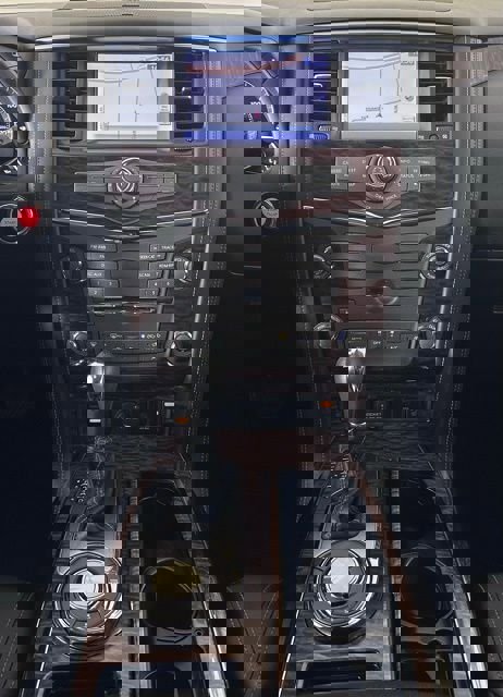 Used 2017 Nissan Armada SL w/ Moonroof Package image 19