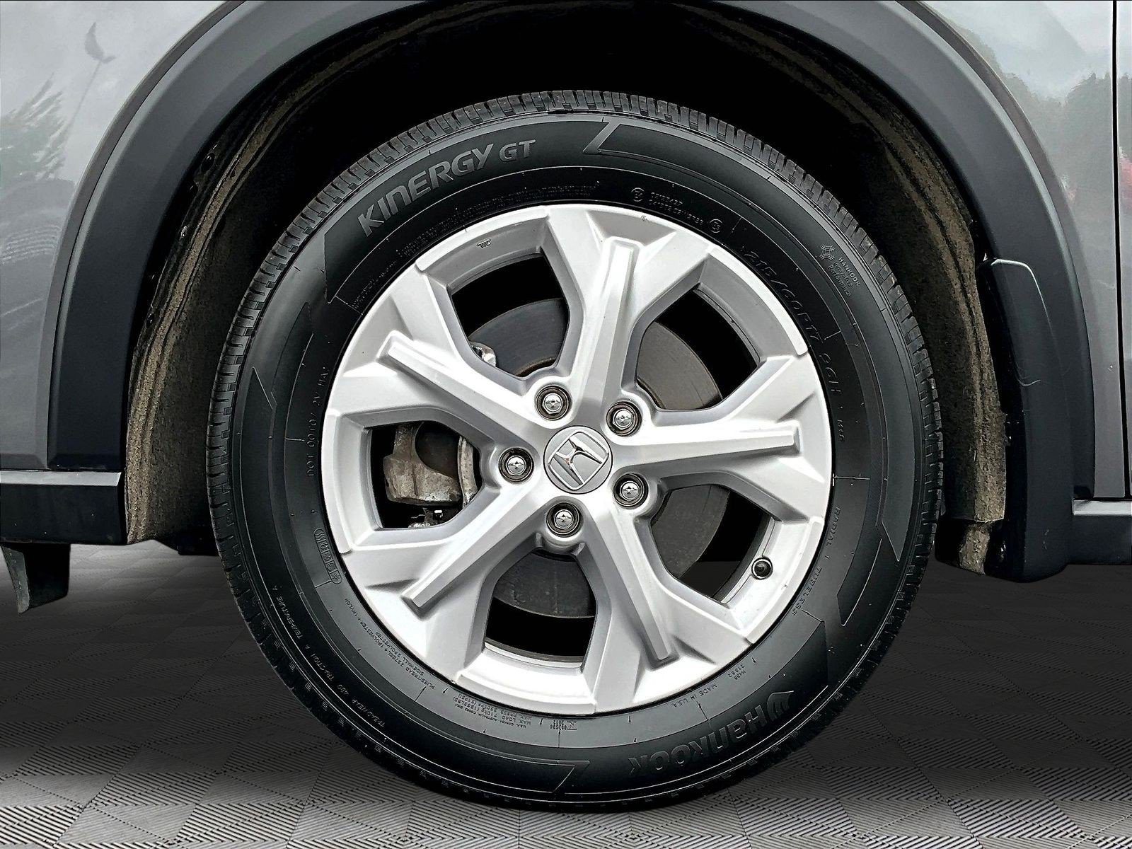 Certified 2024 Honda HR-V LX image 34