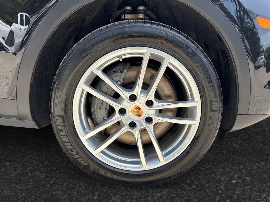Used 2019 Porsche Cayenne S AWD/4WD image 13