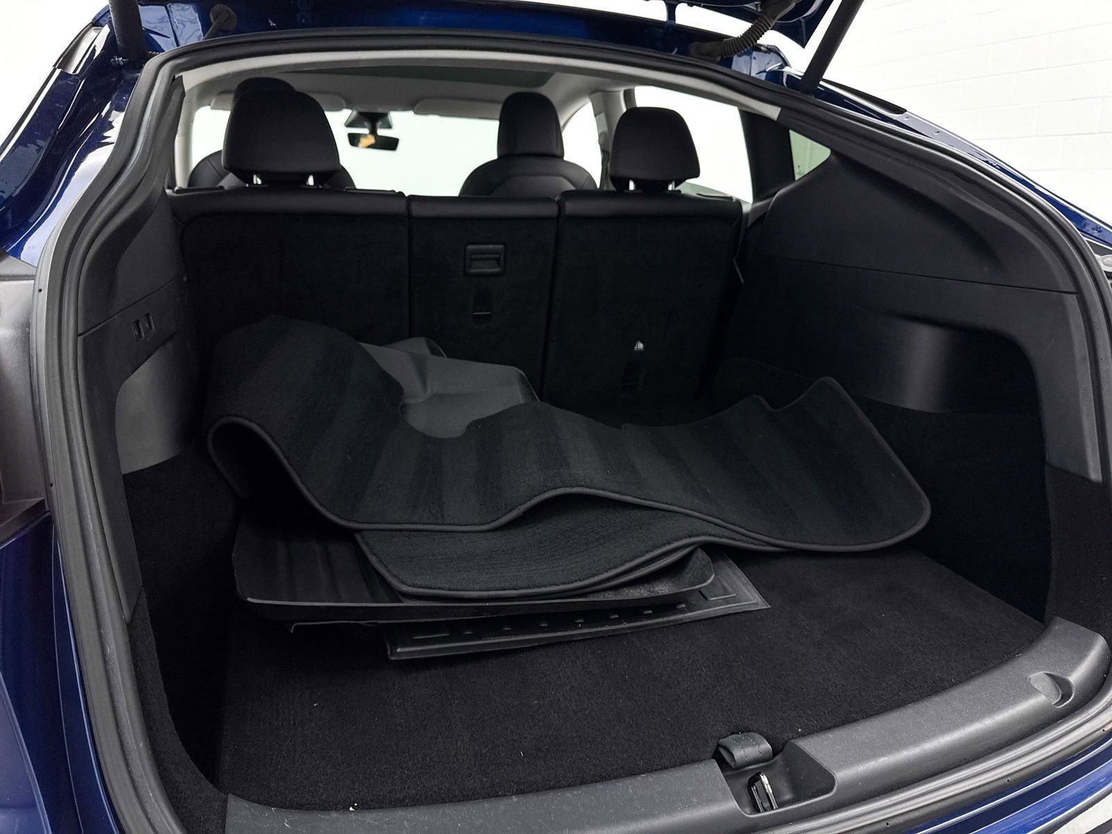 Used 2021 Tesla Model Y Long Range image 30