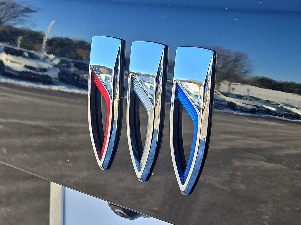 Used 2025 Buick Envision Preferred image 32