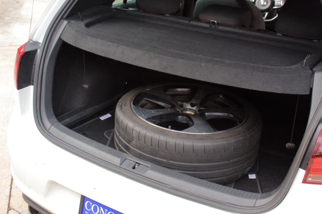 Used 2017 Volkswagen GTI S image 38