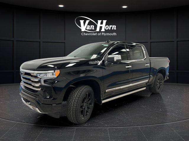 Used 2022 Chevrolet Silverado 1500 High Country w/ High Country Premium Package AWD/4WD image 3