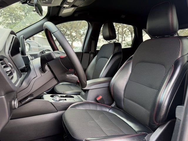 Used 2025 Ford Escape ST-Line image 7