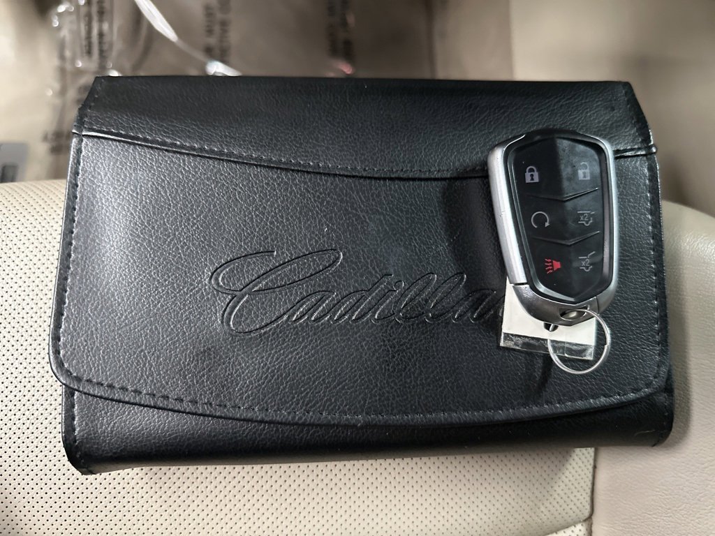 Used 2018 Cadillac Escalade Luxury image 45