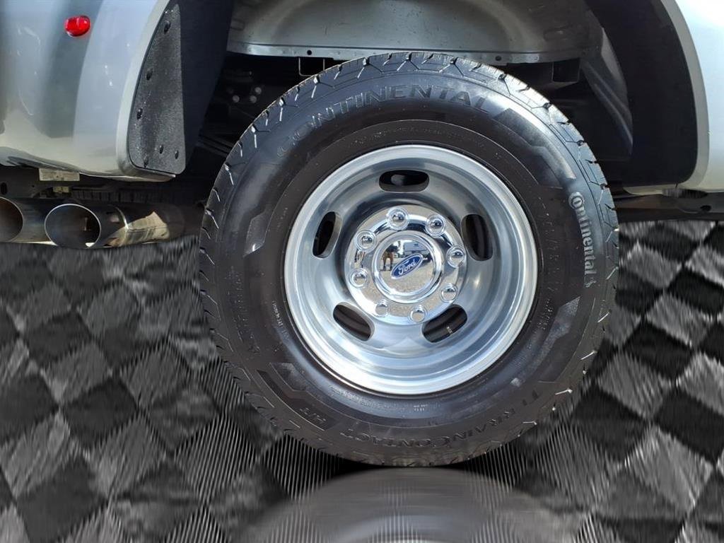 Used 2024 Ford F350 Limited w/ Snow Plow Prep Package image 8