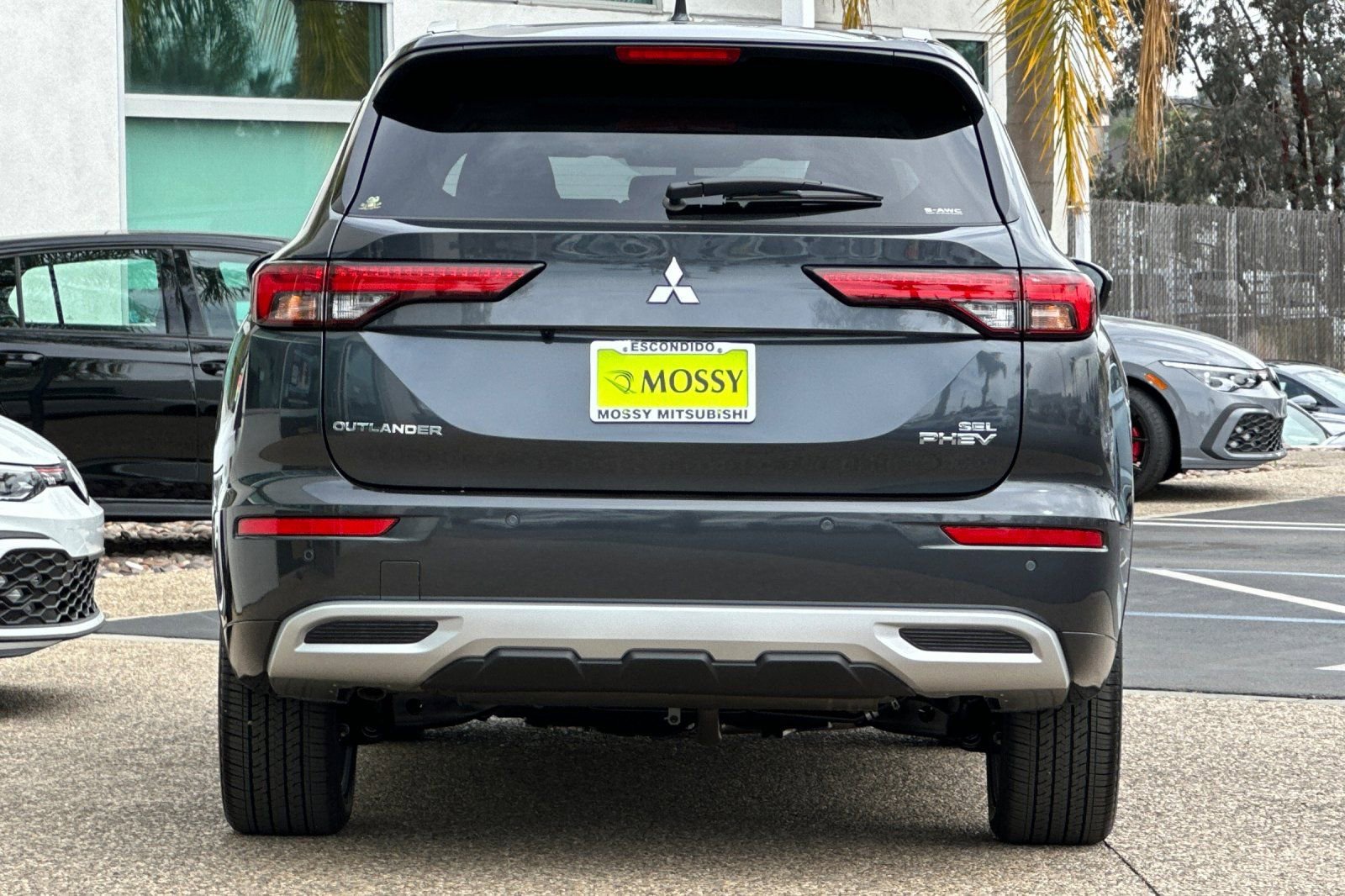 New 2025 Mitsubishi Outlander SEL image 5