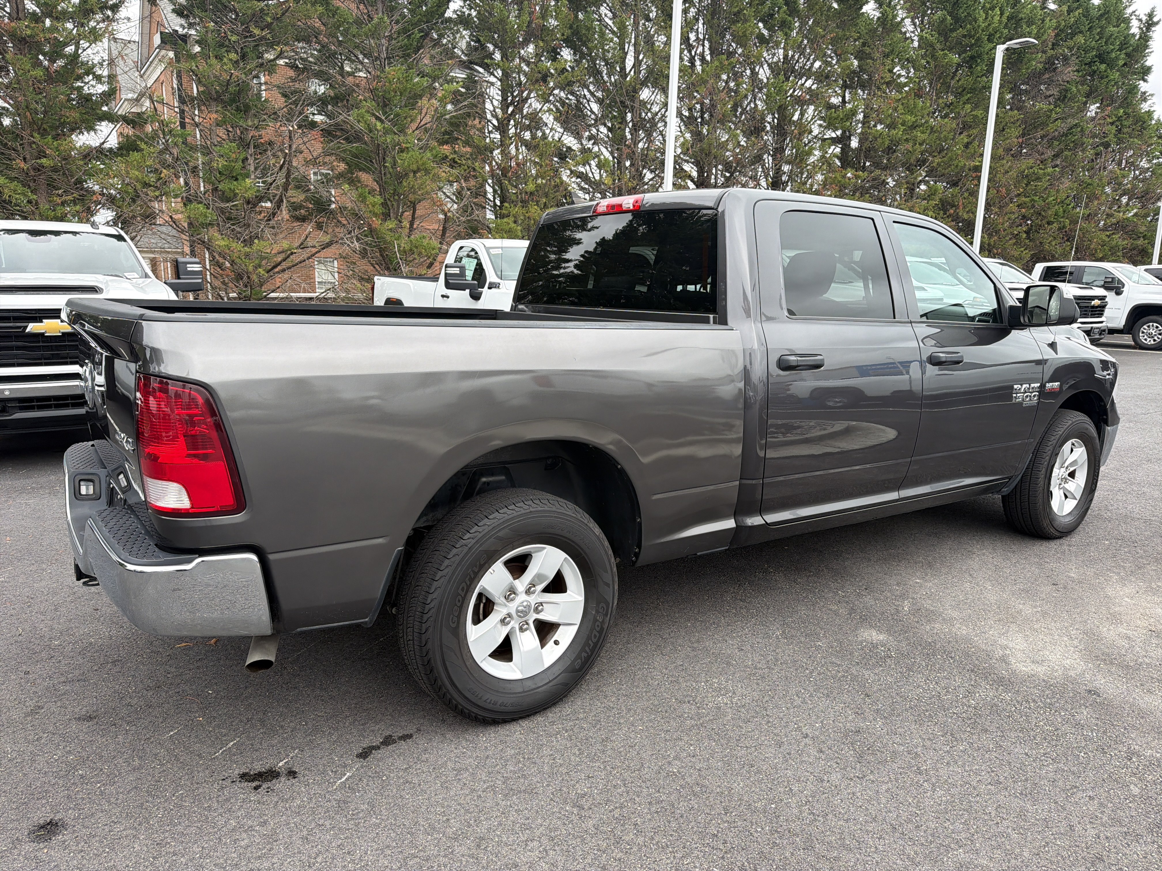 Used 2023 RAM 1500 Classic SLT w/ Trailer & Traction Group AWD/4WD image 10