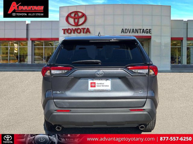 Certified 2024 Toyota RAV4 LE AWD/4WD image 8