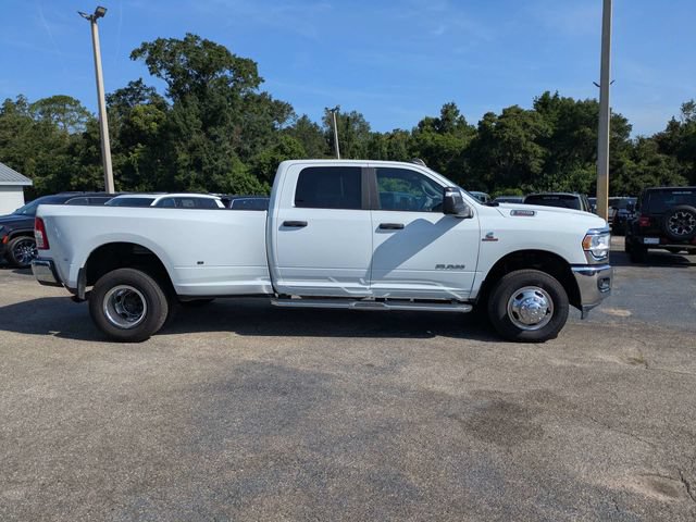 Used 2023 RAM 3500 Big Horn w/ Level 1 Equipment Group AWD/4WD image 3