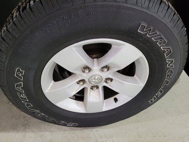 Used 2018 RAM 1500 ST w/ SXT Appearance Group image 25