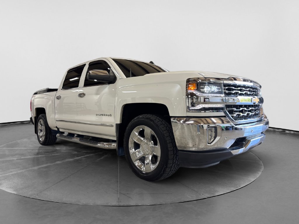 Used 2018 Chevrolet Silverado 1500 LTZ w/ Sport Package AWD/4WD image 29