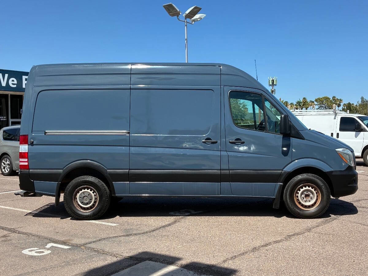 Used 2018 Mercedes-Benz Sprinter 2500 image 4