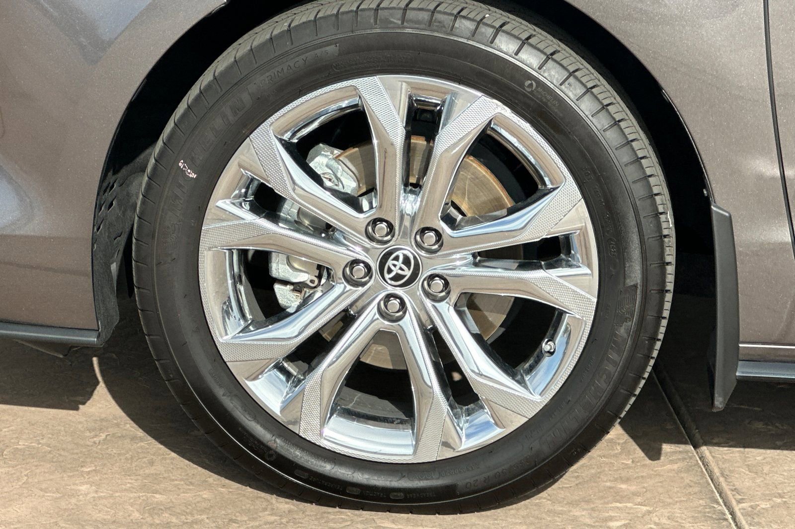 Certified 2024 Toyota Sienna Platinum image 34