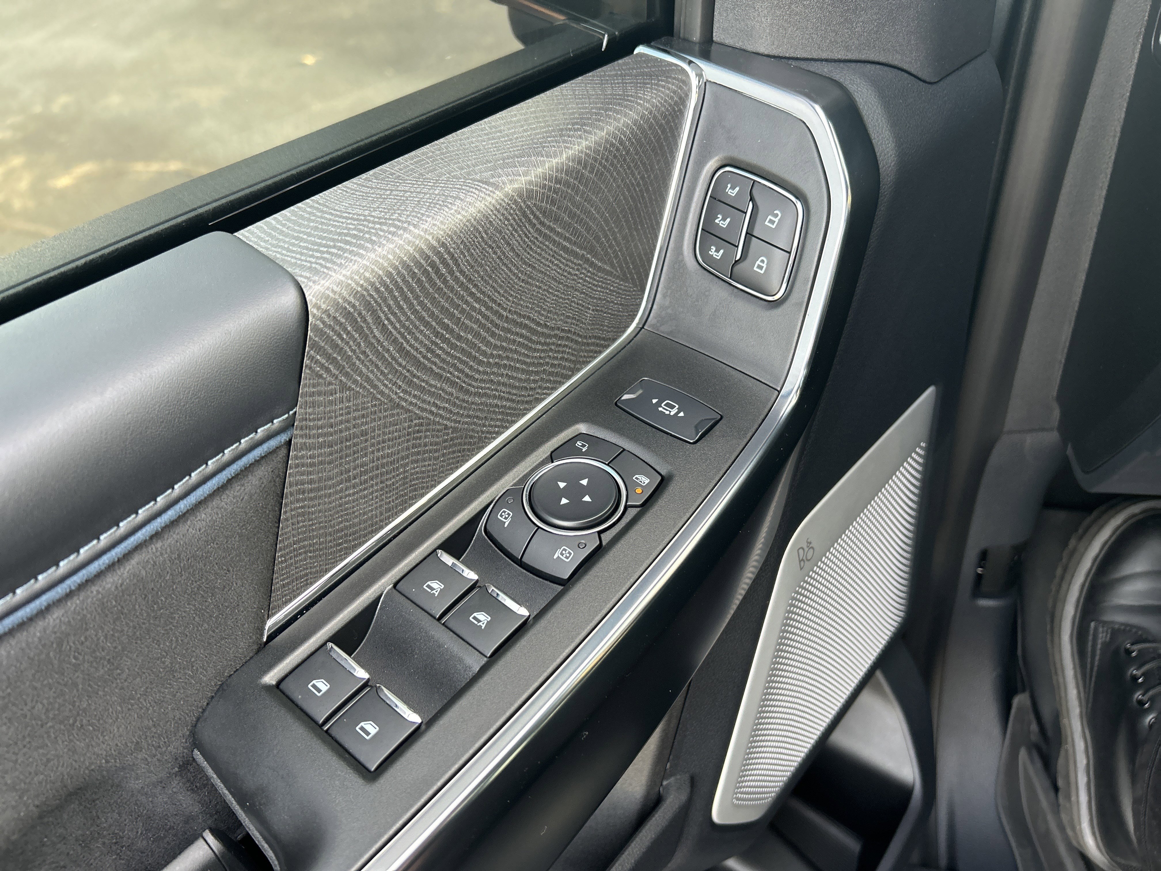 Used 2025 Ford F450 Platinum image 23