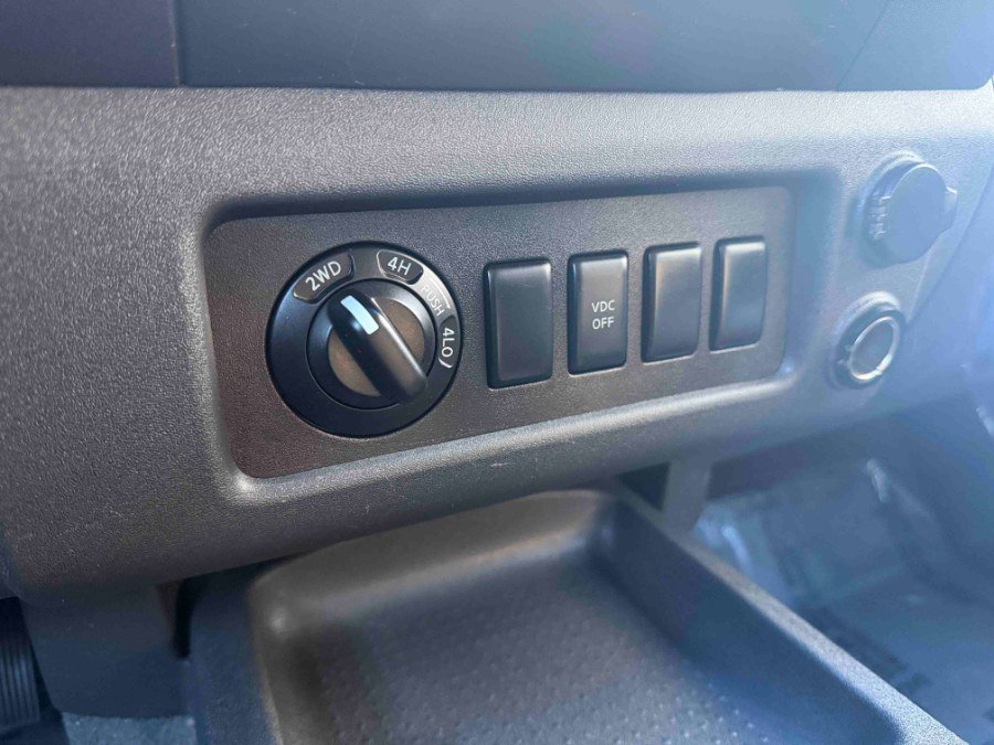 Used 2008 Nissan Xterra S image 25