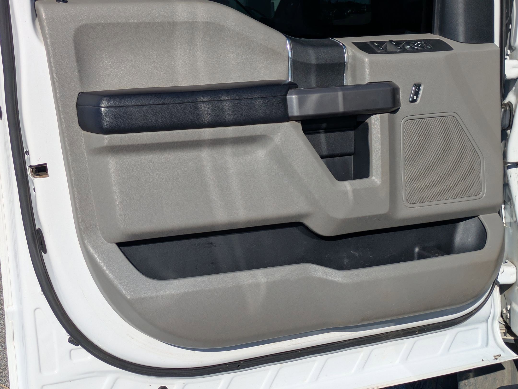 Used 2021 Ford F350 XLT image 11