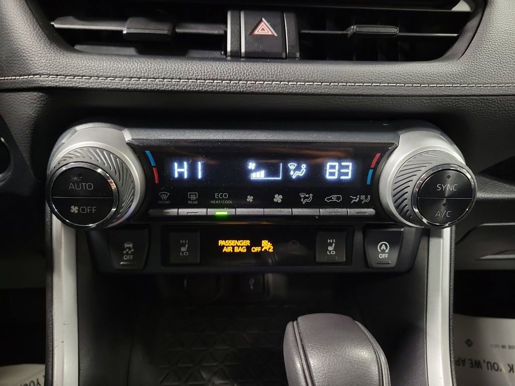 Used 2020 Toyota RAV4 XLE w/ Convenience Package image 18