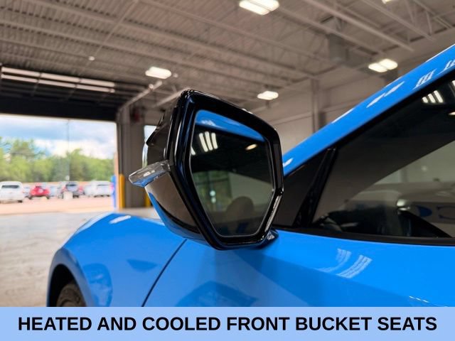 Used 2024 Chevrolet Corvette Stingray Premium Cpe w/ Body-Color Dual Roof Package RWD image 13