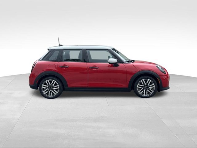 New 2026 MINI Cooper 4-Door Hardtop FWD image 2