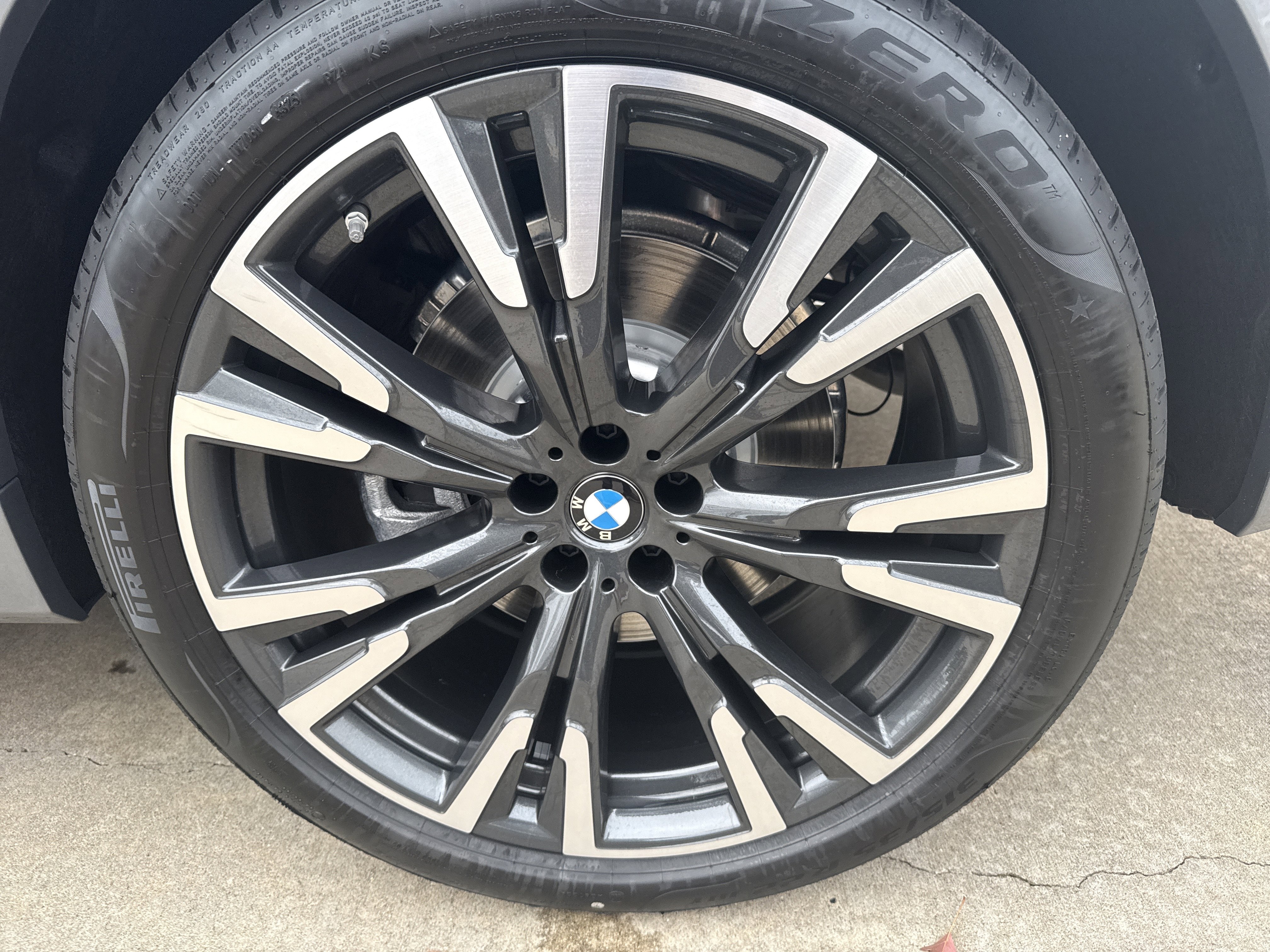 New 2026 BMW X7 xDrive40i image 30