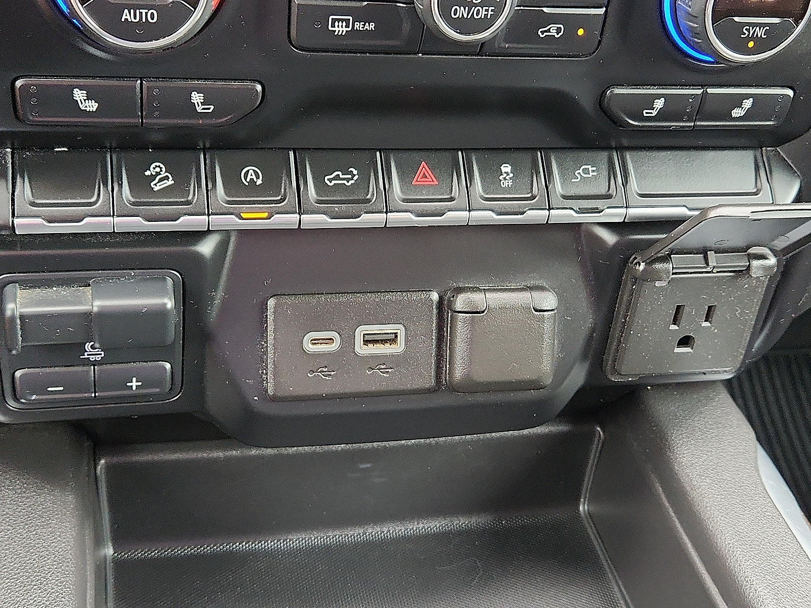 Used 2020 Chevrolet Silverado 1500 LT Trail Boss AWD/4WD image 22