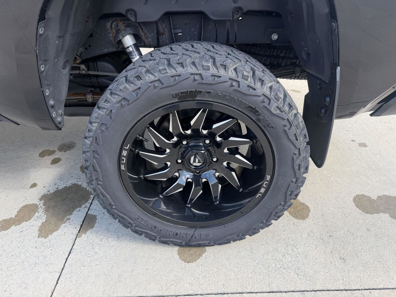 Used 2018 Toyota Tundra SR5 w/ TRD Off Road Package image 32
