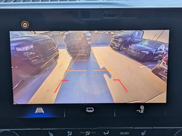 Used 2023 Chevrolet Colorado LT w/ LT Convenience Package II image 21