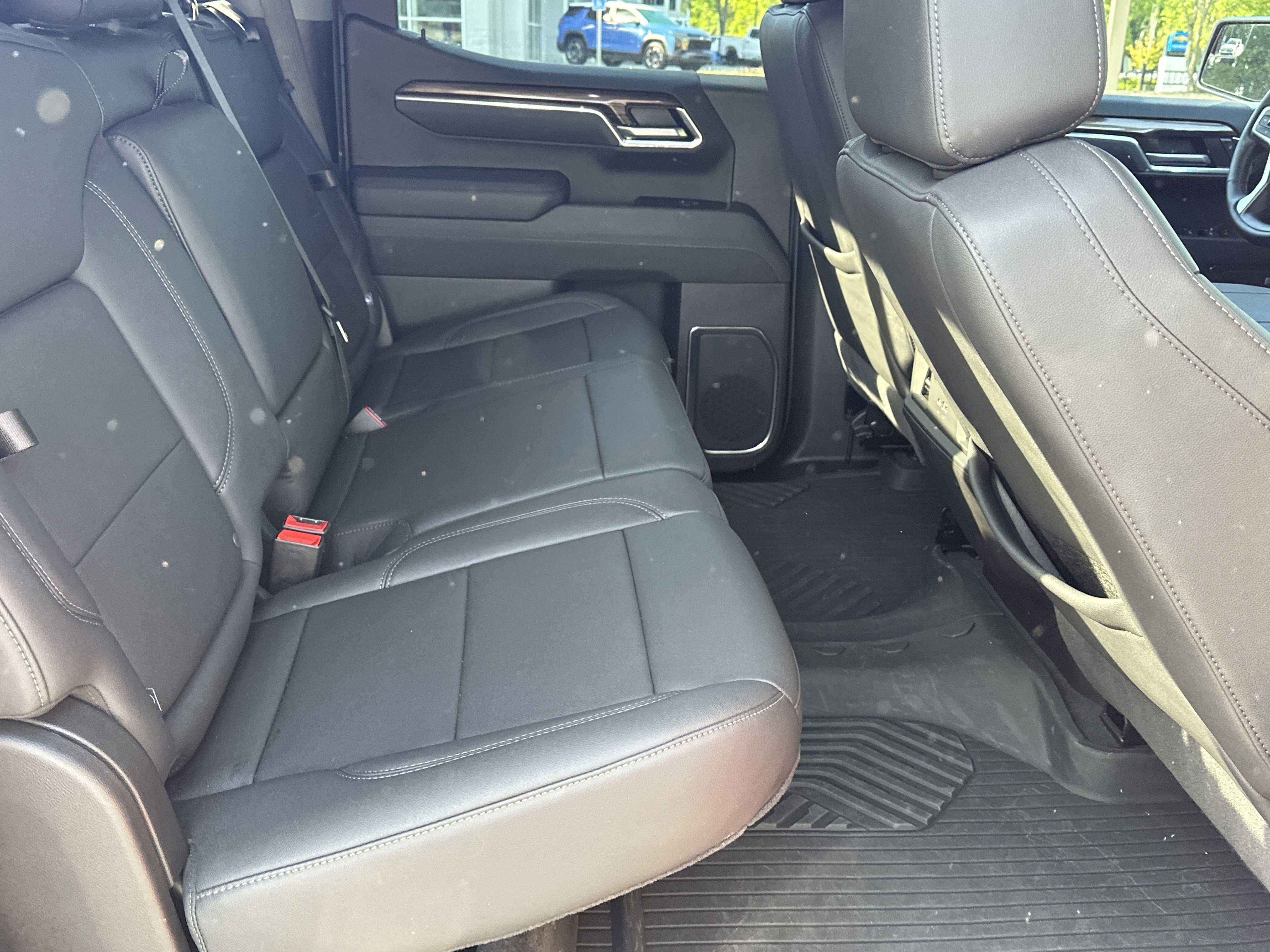 Certified 2025 Chevrolet Silverado 1500 RST AWD/4WD image 17